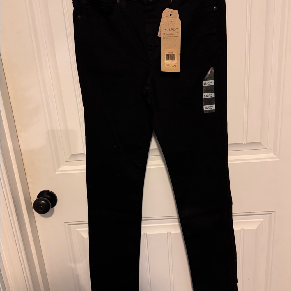 Levi’s 312 Shaping Slim Black Jeans Long
